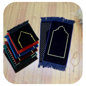 Sajadah Dua Muka-2